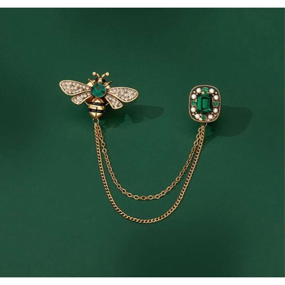 Bee Collar Pin - Picture 3 of 7